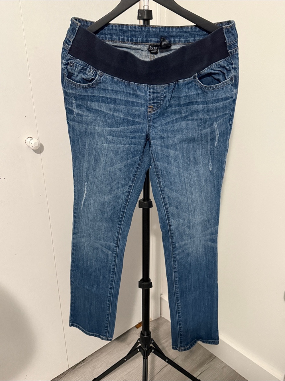 a.n.a Women's Blue Straight Leg Maternity Jeans with Navy Stretch Waistband